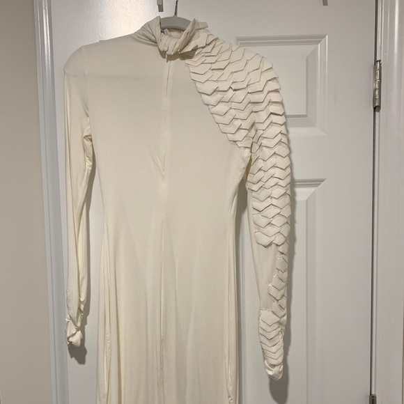 Gracia SLITHER dress AKIRA CHICAGO in IVORY - Picture 4 of 8